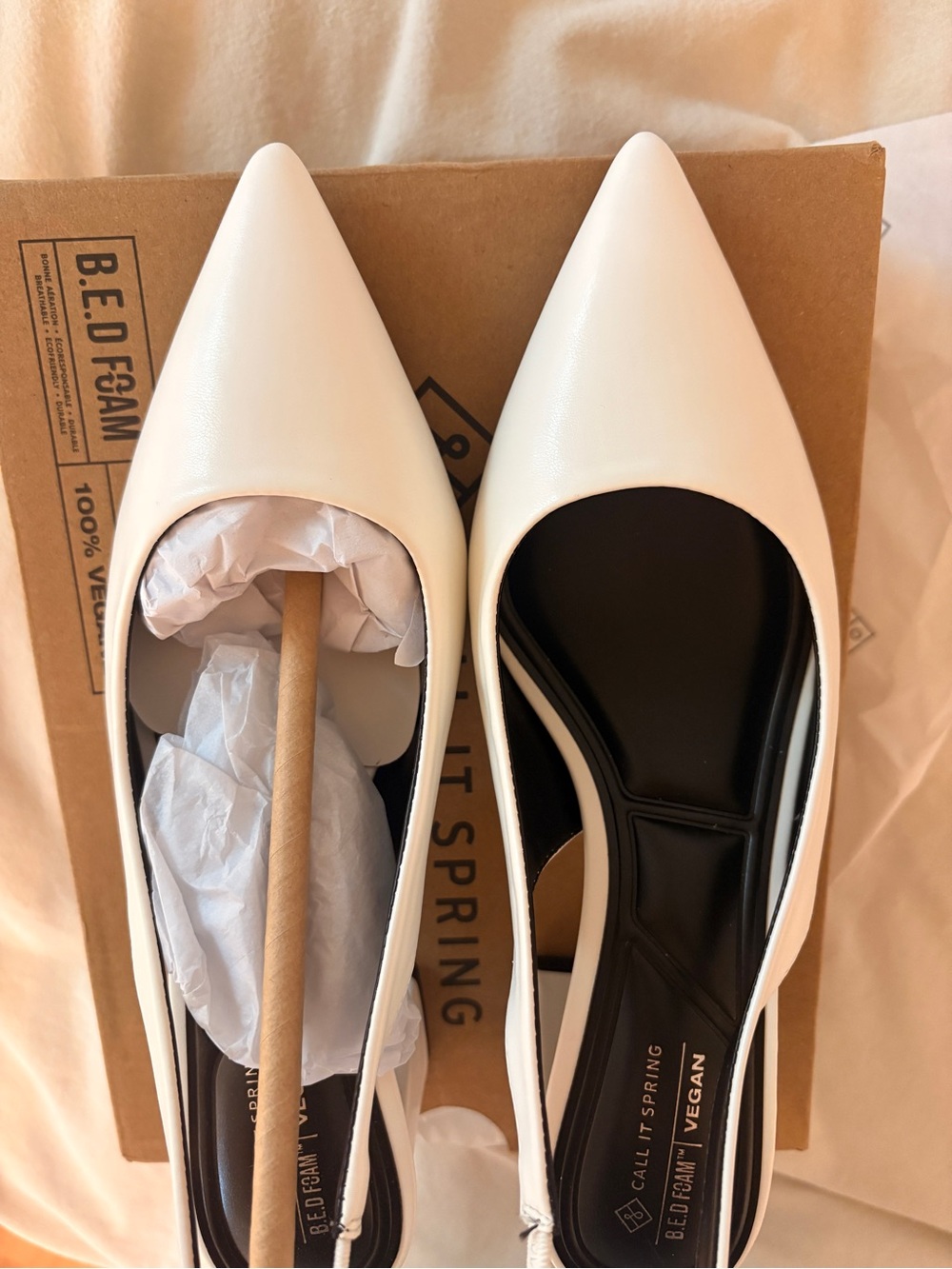 Call It Spring Women's White Pointed-Toe Slingback Flats